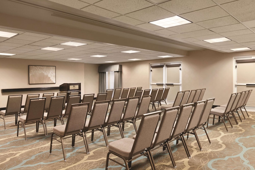 Homewood Suites by Hilton La Quinta 46/62