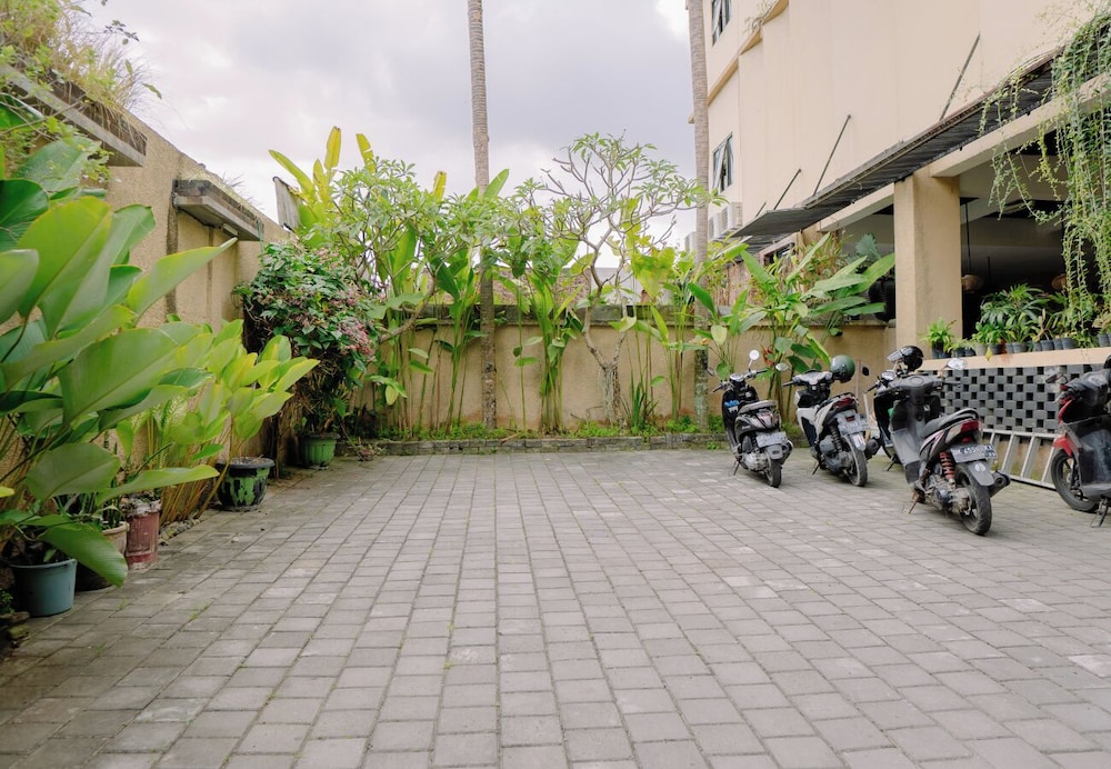 Oyo 612 Dante Guesthouse 56/66