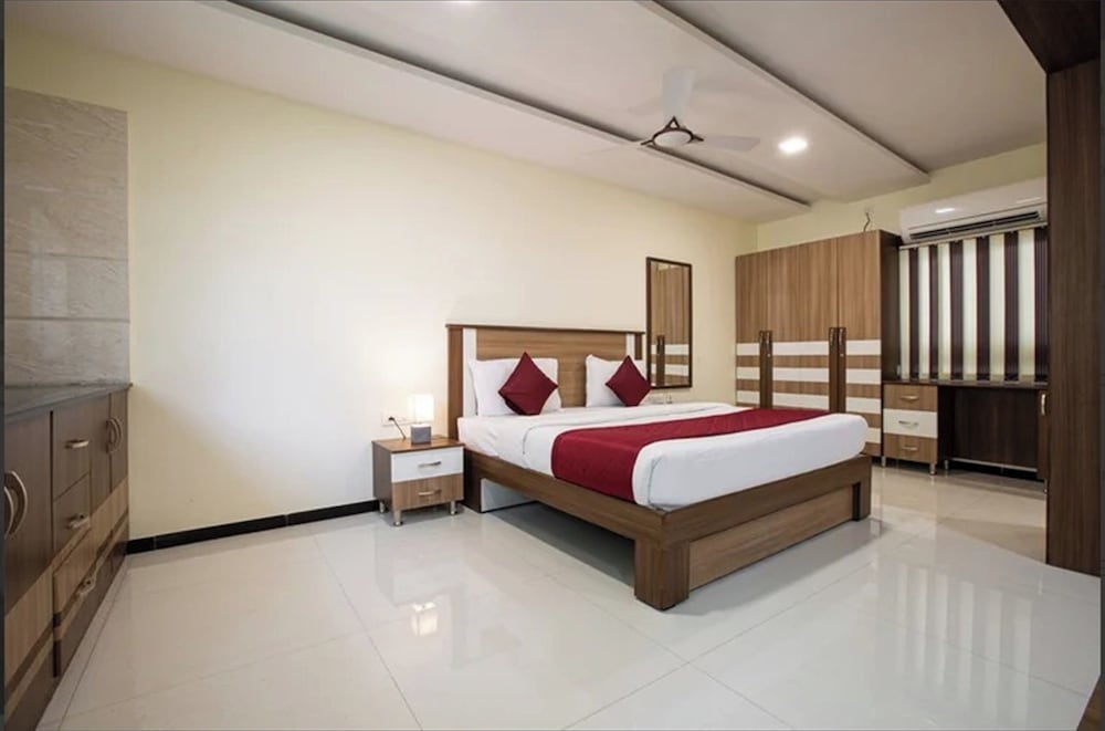 Santhoshpuri 20/36