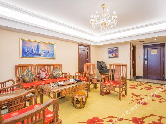 Hawaii International Hotel 45/48