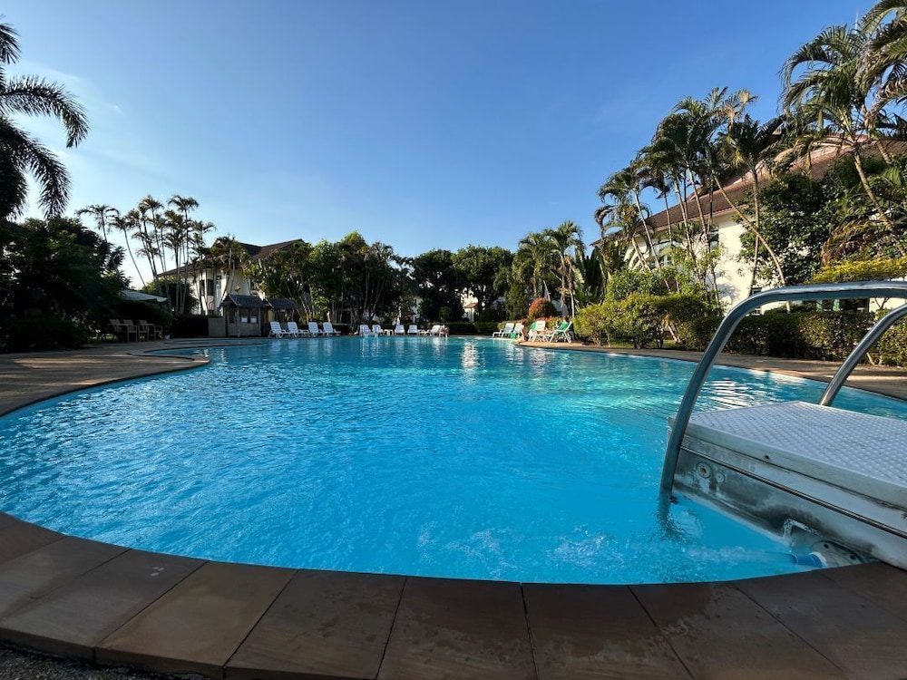 Teak Garden Spa Resort 23/50