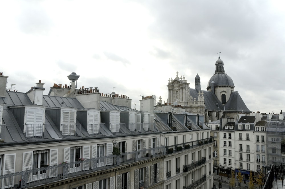 GRAND HOTEL MALHER 4/48