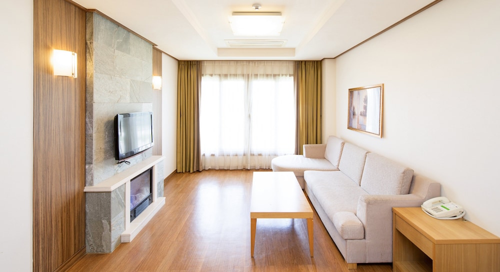 Holiday Inn & Suites Alpensia Pyeongchang Suites 42/73