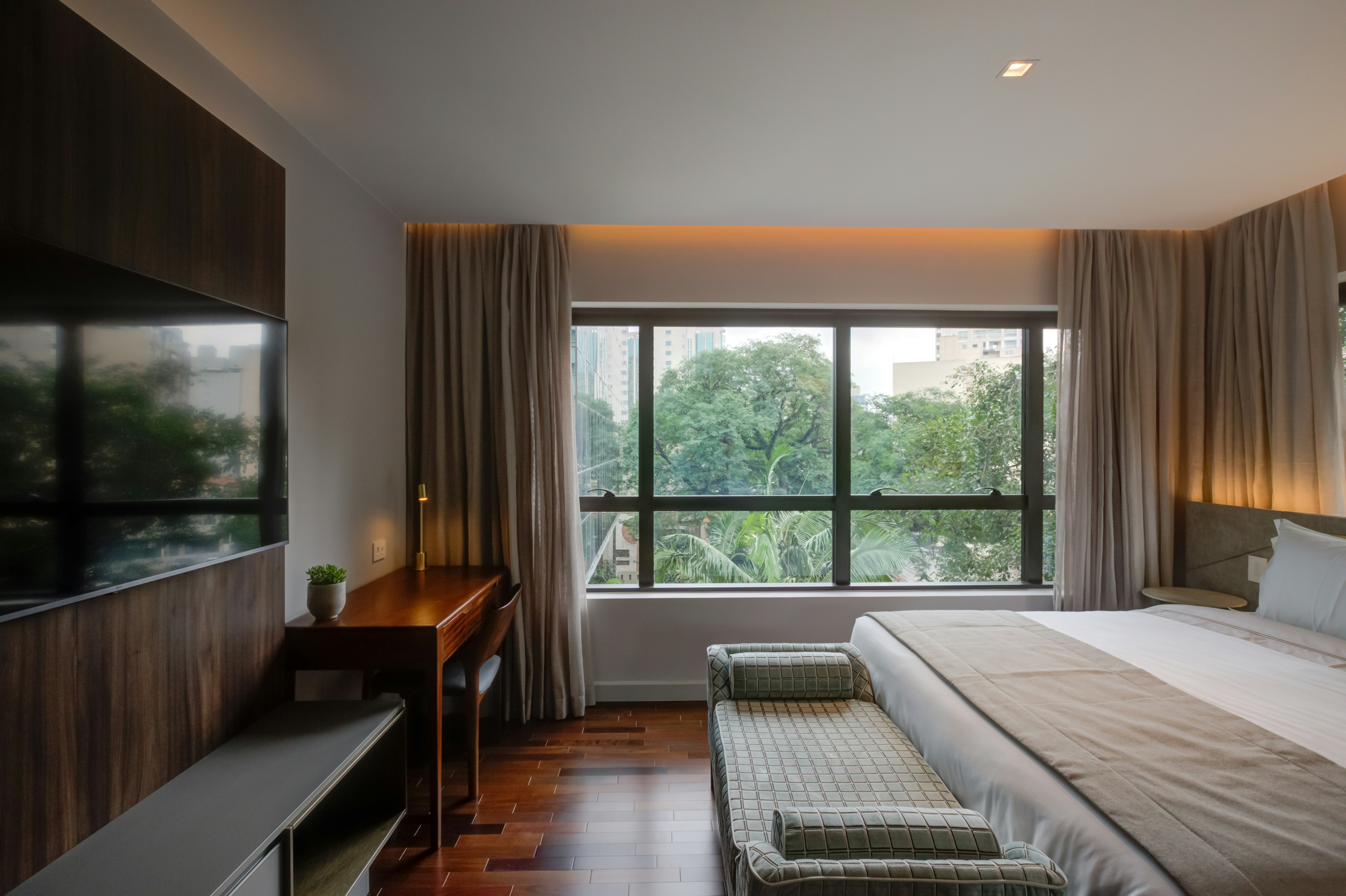 Qoya Sao Paulo Paulista, Curio Collection by Hilton 6/50