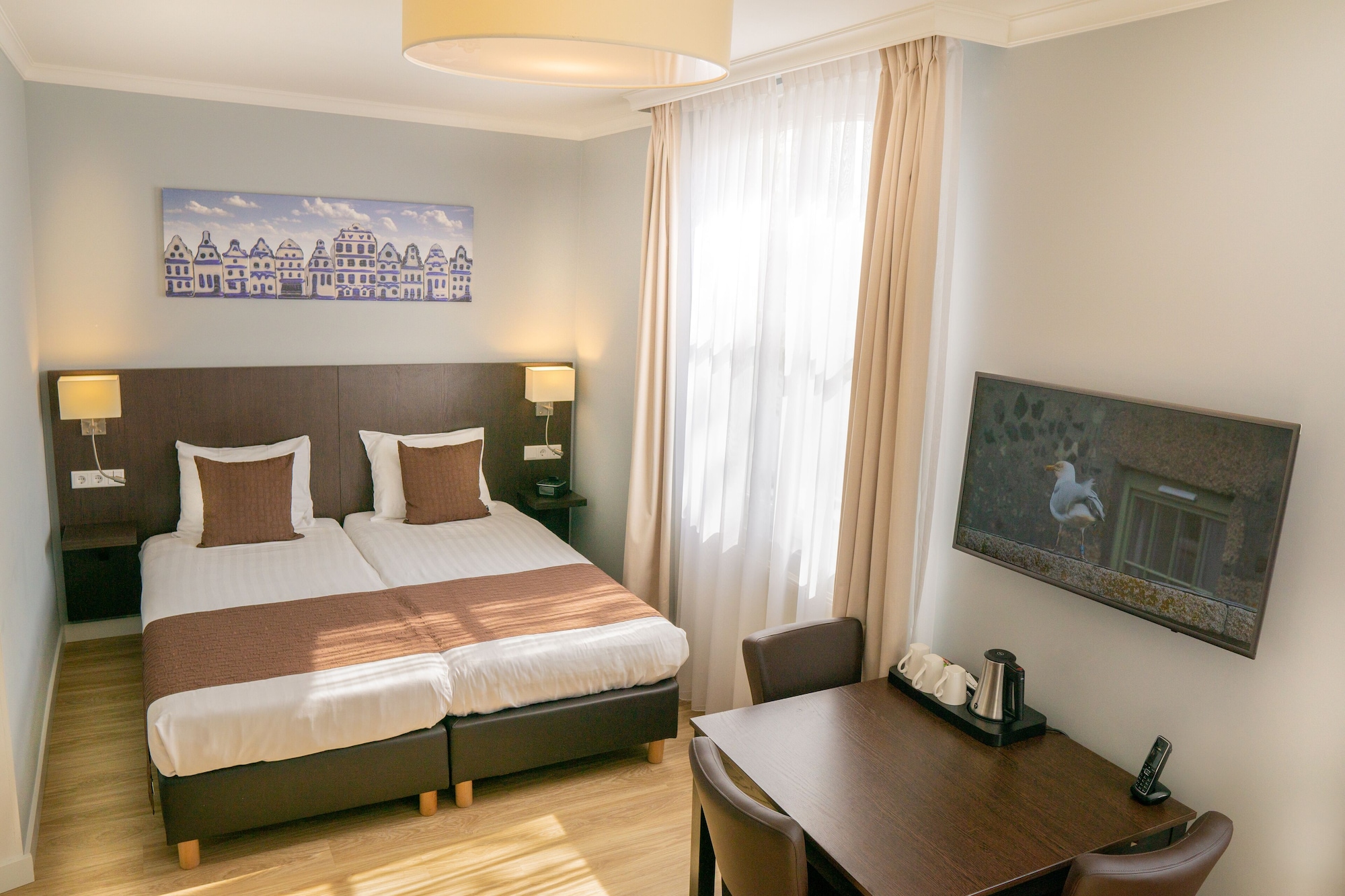 ROOM, TRIPLE, 3 BEDS, CANAL VIEW, STAIR ACCESS ONLY, ANNEX