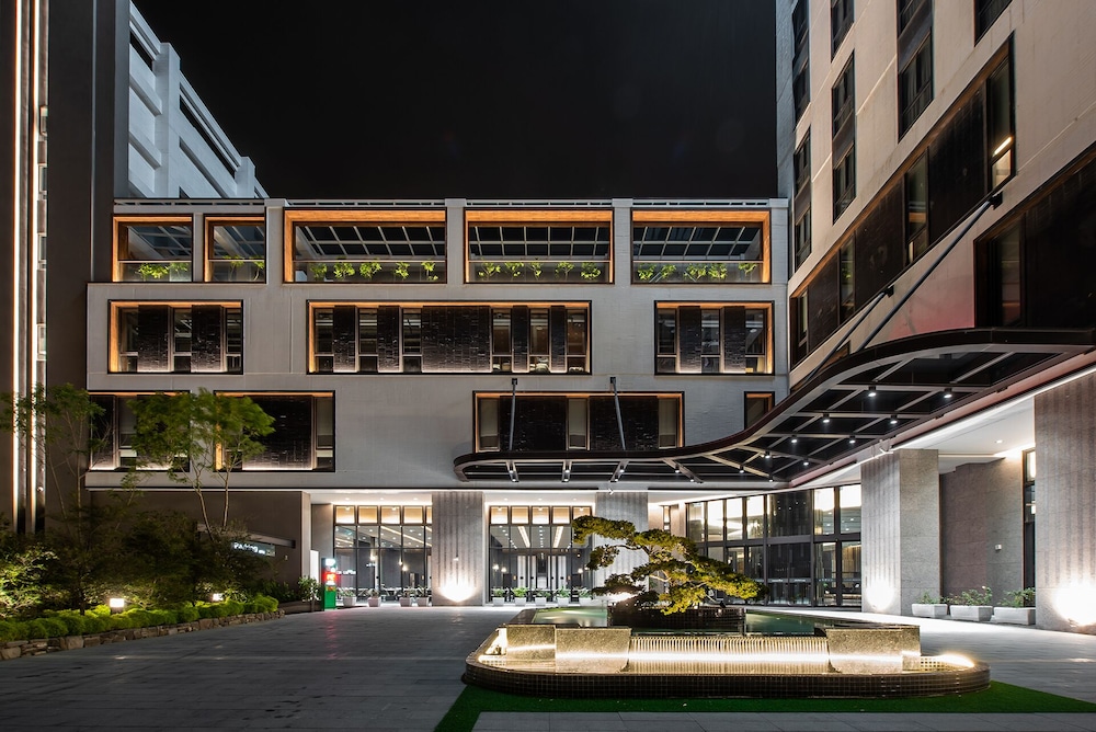 Lai Hotel 2/35