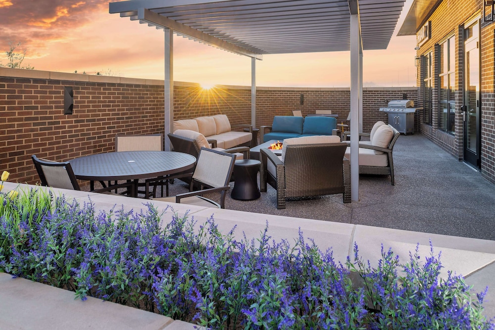 Hyatt House Auburn Hills Detroit 34/42