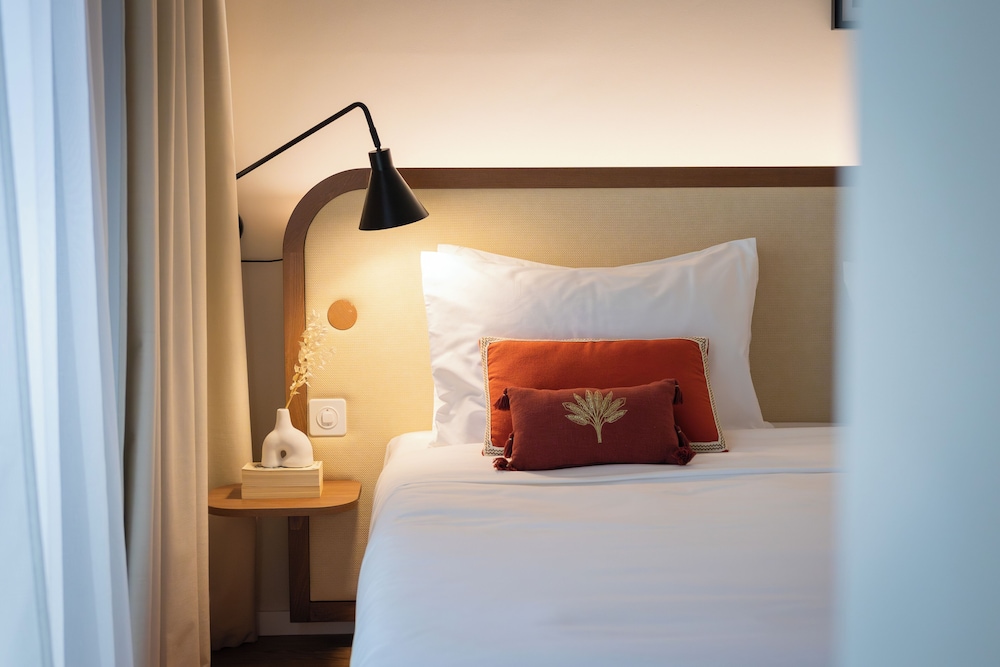 HOOD Hotel 27/50
