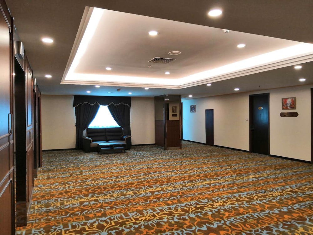 Austin Park Hotel 4/25