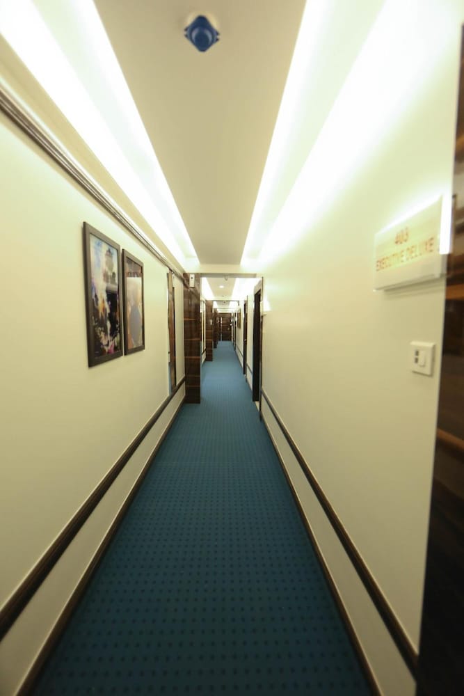 Hotel President 16/25