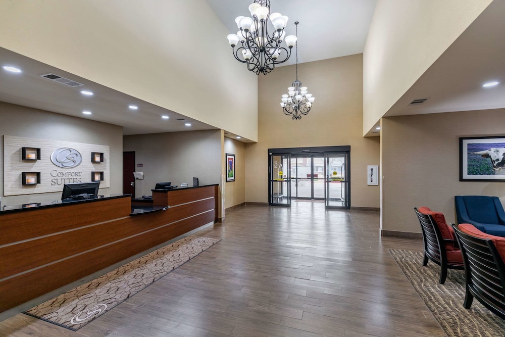 Comfort Suites Ennis TX 8/43