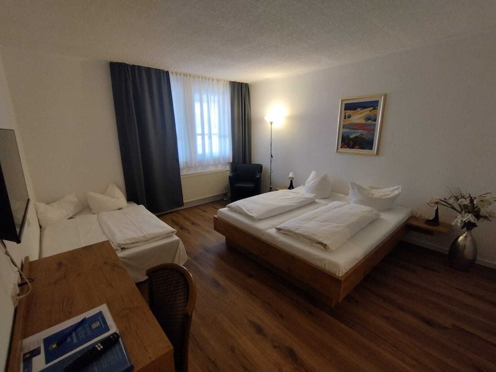 Hotel Sonnenkeller 9/24