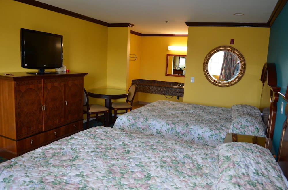 Cloud 9 Inn LAX 9/44