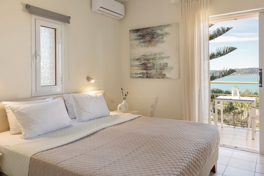 Panorama Fanari Studios Apartments 35/77