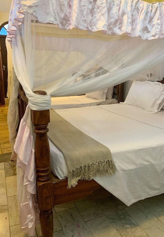 Princess Salme Inn 28/50