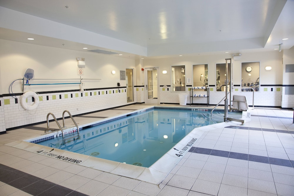 Fairfield Inn And Suites Bedford 2/36