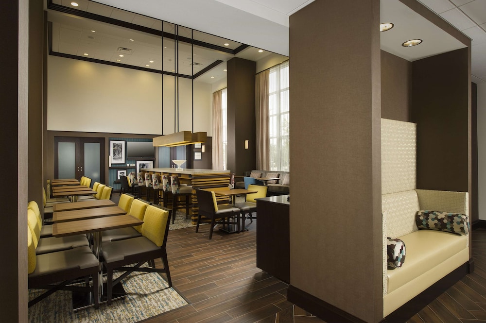 Hampton Inn & Suites Syracuse/Carrier Circle 29/47