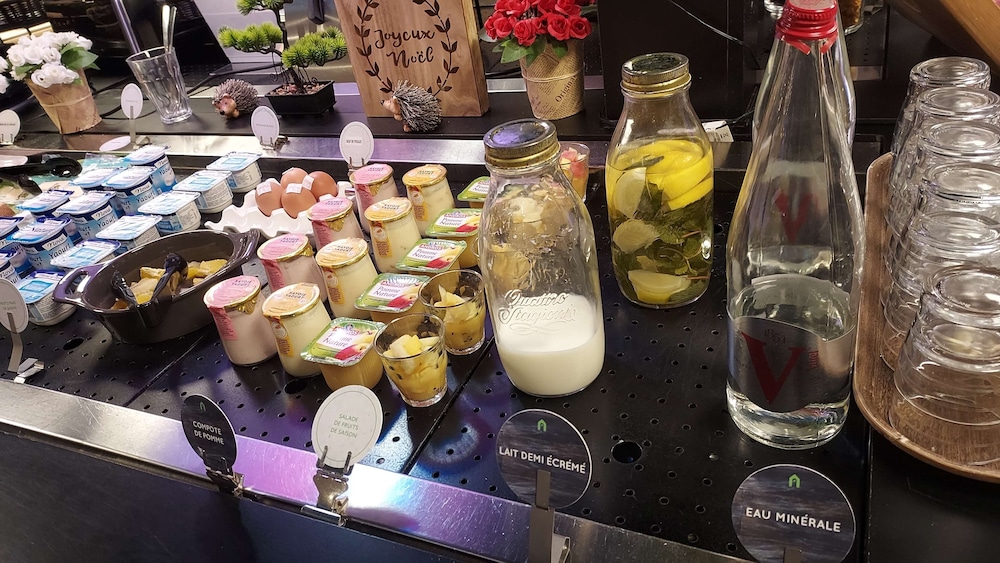 CAMPANILE COMPIEGNE 32/63