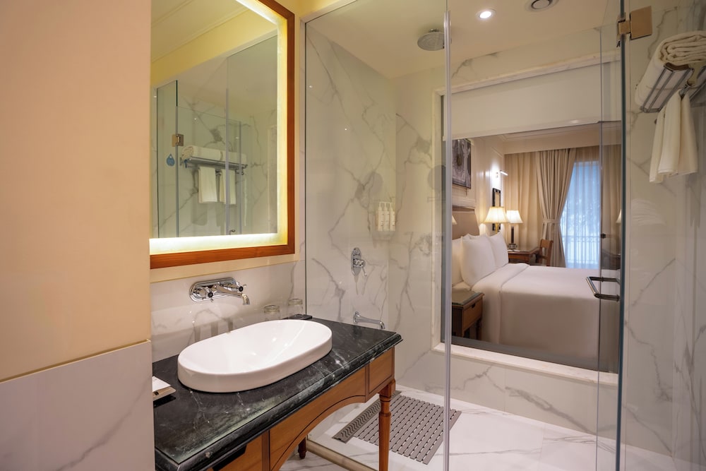 Radisson Resort Mount Abu 37/40