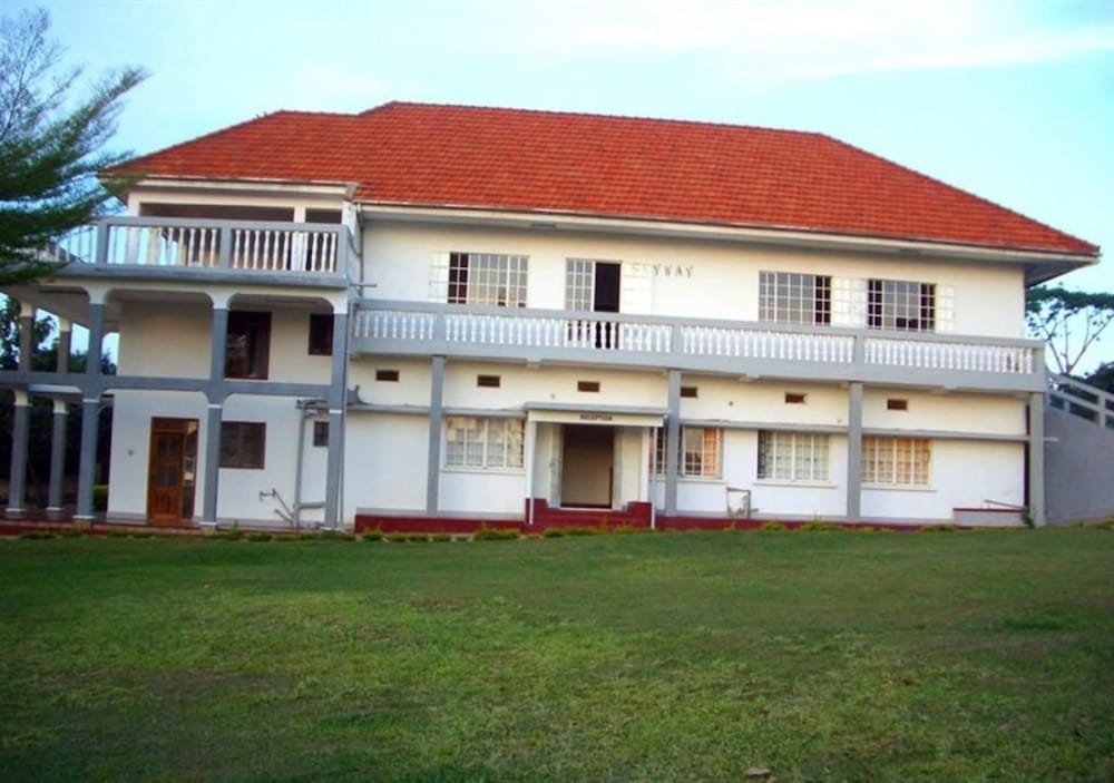 Skyway Hotel Entebbe 5/45