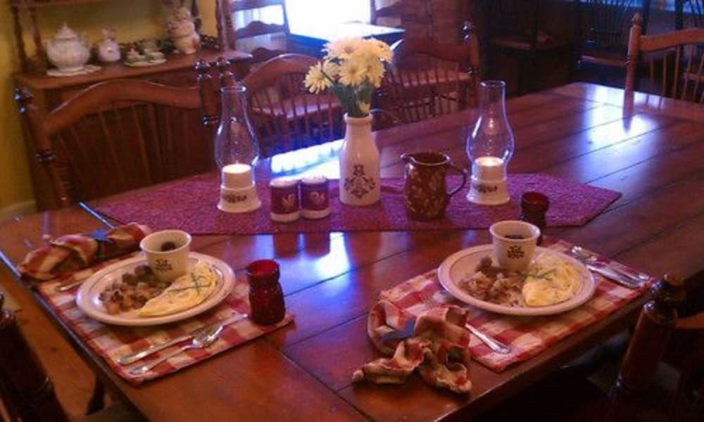 The Pines of Dresden Bed and Breakfast 25/50