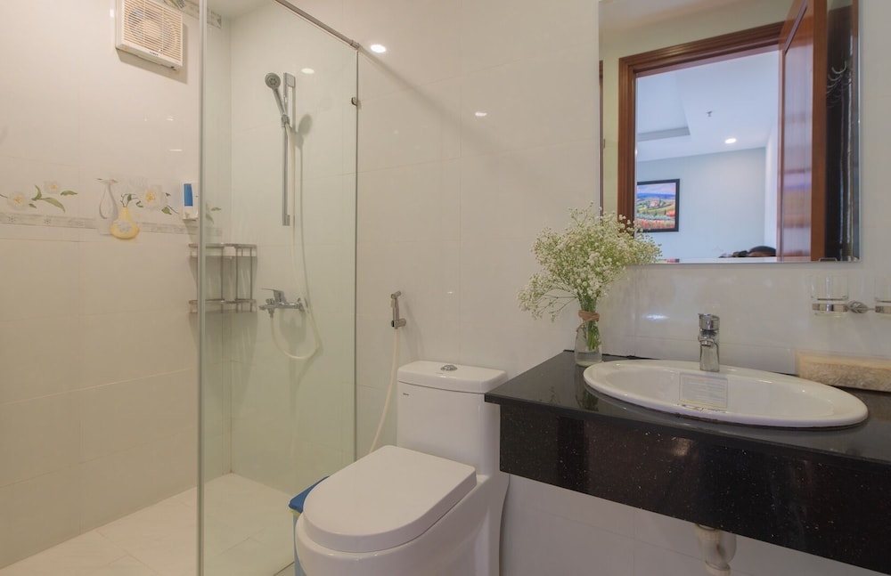 Canary Nha Trang Hotel 32/38