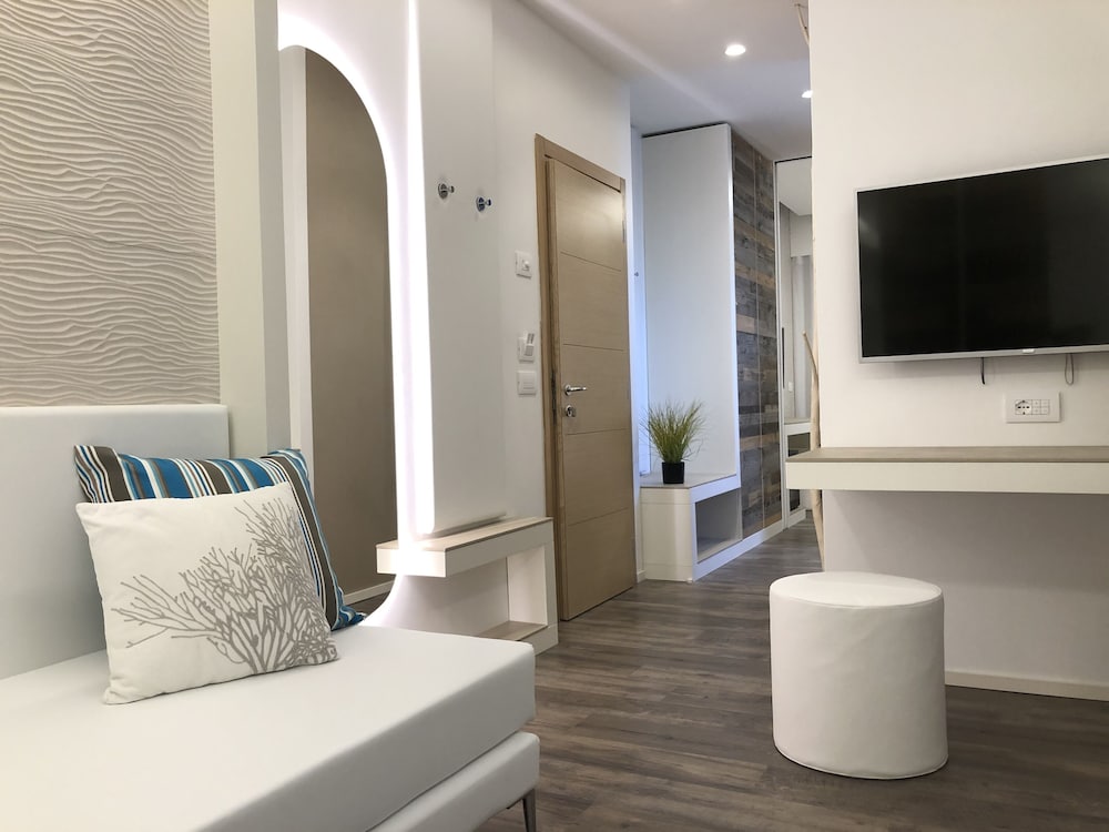 Liberty Village Hotel 28/50