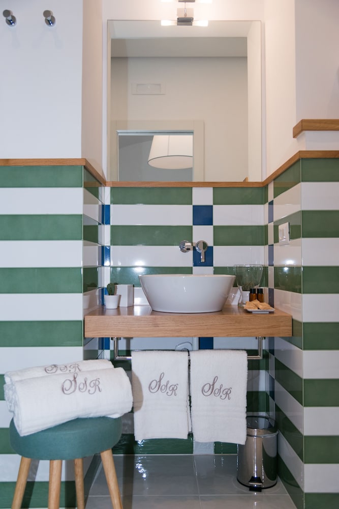 Sorrento Luxury Rooms 5/42