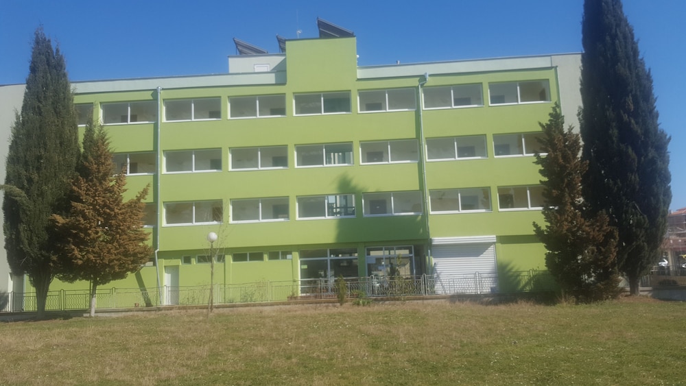 Family Hotel Romantic 1/15