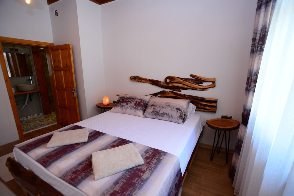 Tlos Butik Otel 10/50