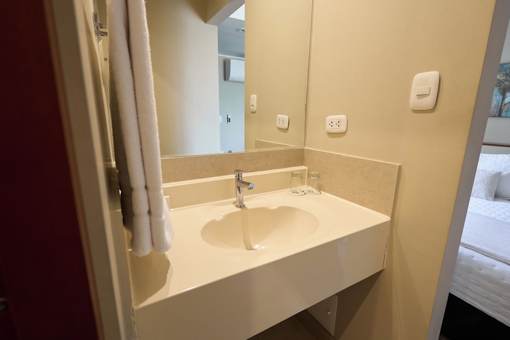Park Suites 46/50