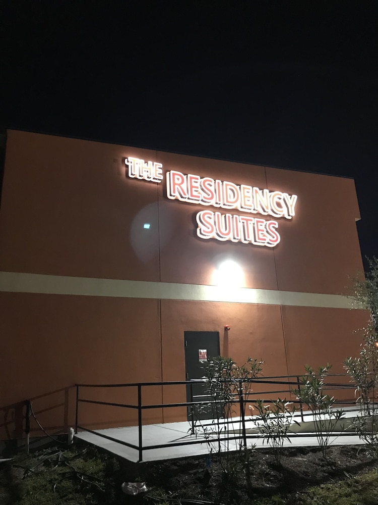The Residency Suites 2/36
