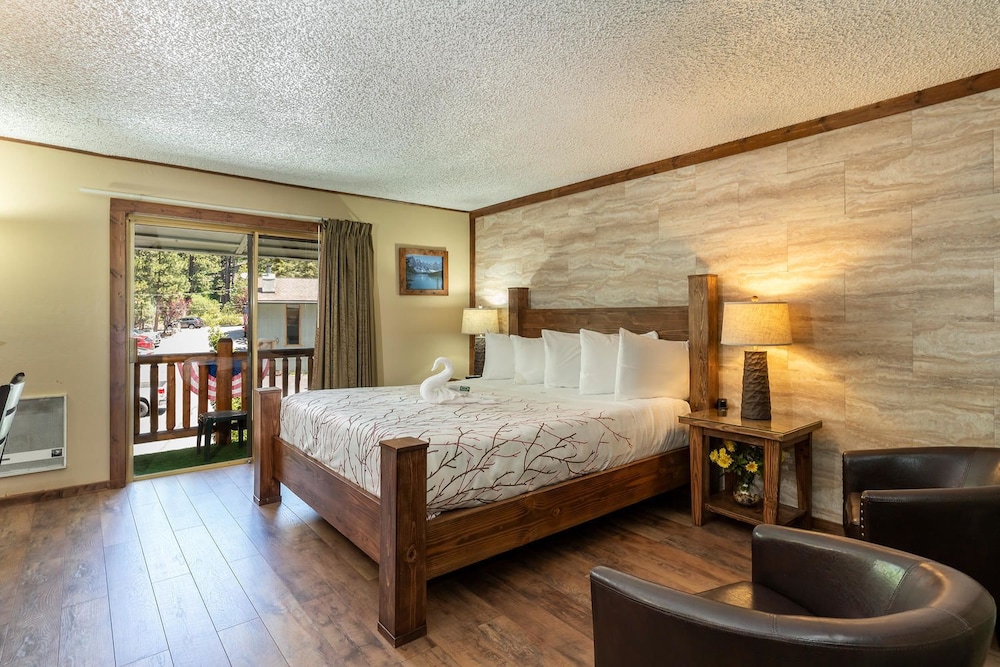 Parkside Inn at Incline 11/57