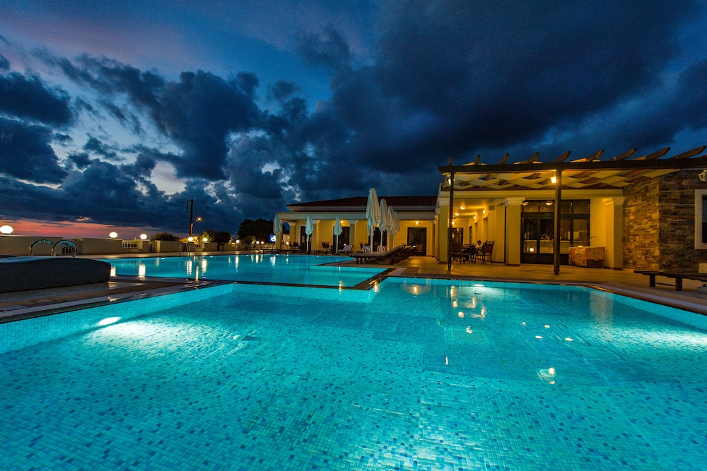 Messina Resort 7/47