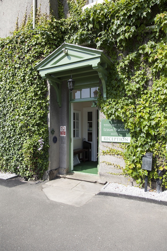 The Izaak Walton Country House Hotel 35/39