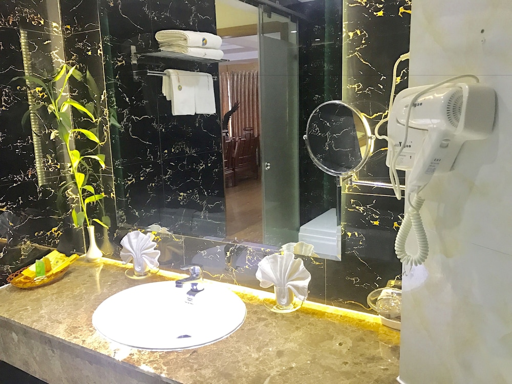 Hoang Yen 1 Hotel 40/75