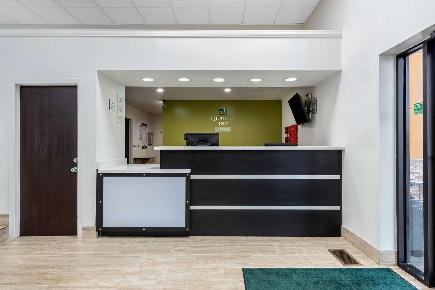 Quality Inn Coraopolis - Pittsburgh Airport 1/32