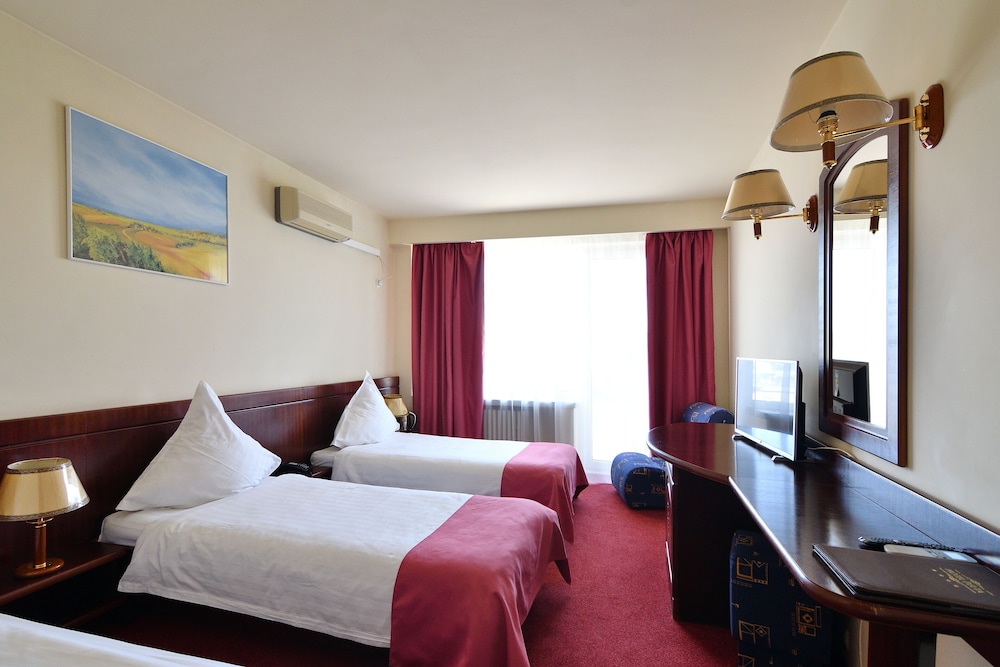 Hotel Delta 3 22/64