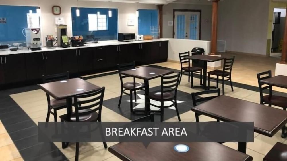 Baymont by Wyndham Texas City 48/59