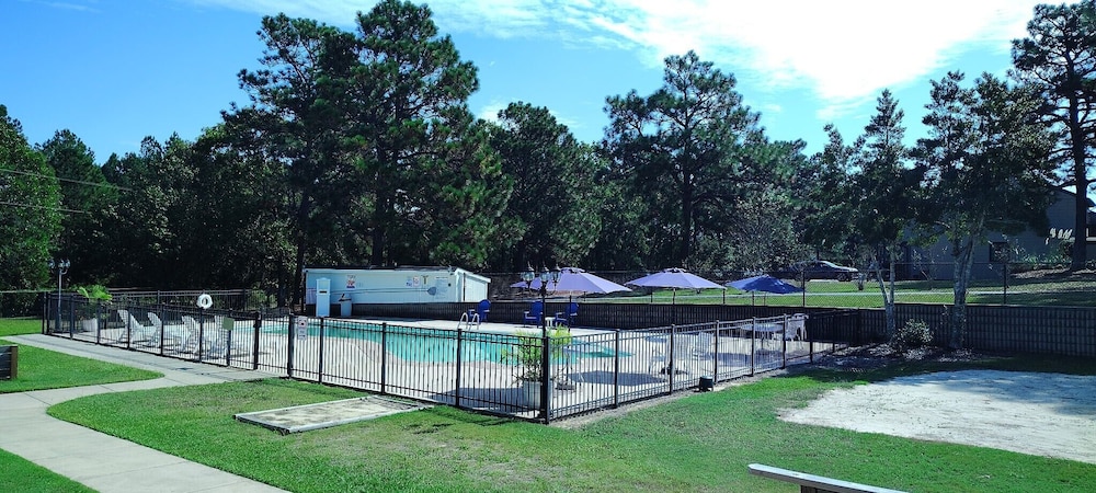 Carolina Pine Inn 15/32