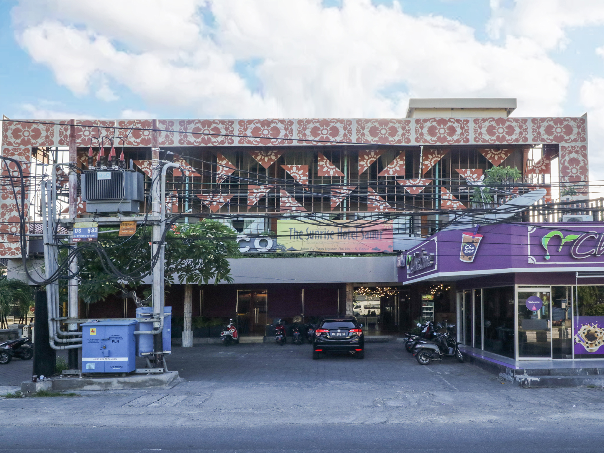 Oyo Flagship 2253 The Sunrise Sanur (Ex. Oyo 2253 The Sunrise Sanur) 1/56