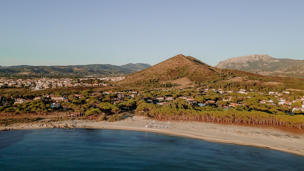 Hotel Village Fior di Sardegna 31/43