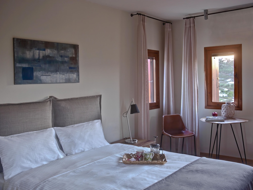 Scalani Hills Residences 2/34