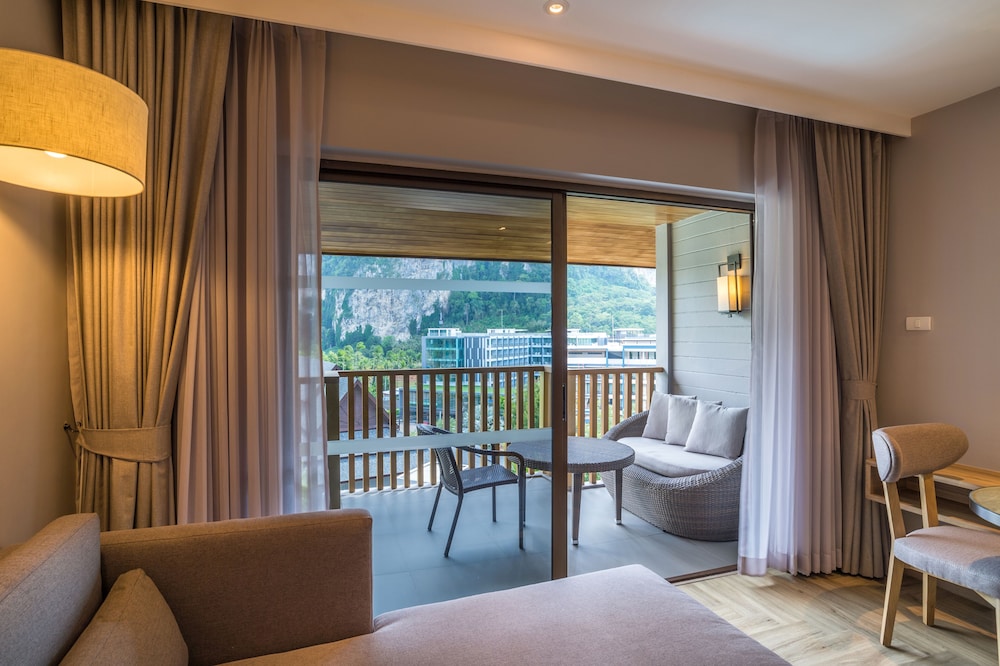 Holiday Inn Resort Krabi Ao Nang Beach 52/79