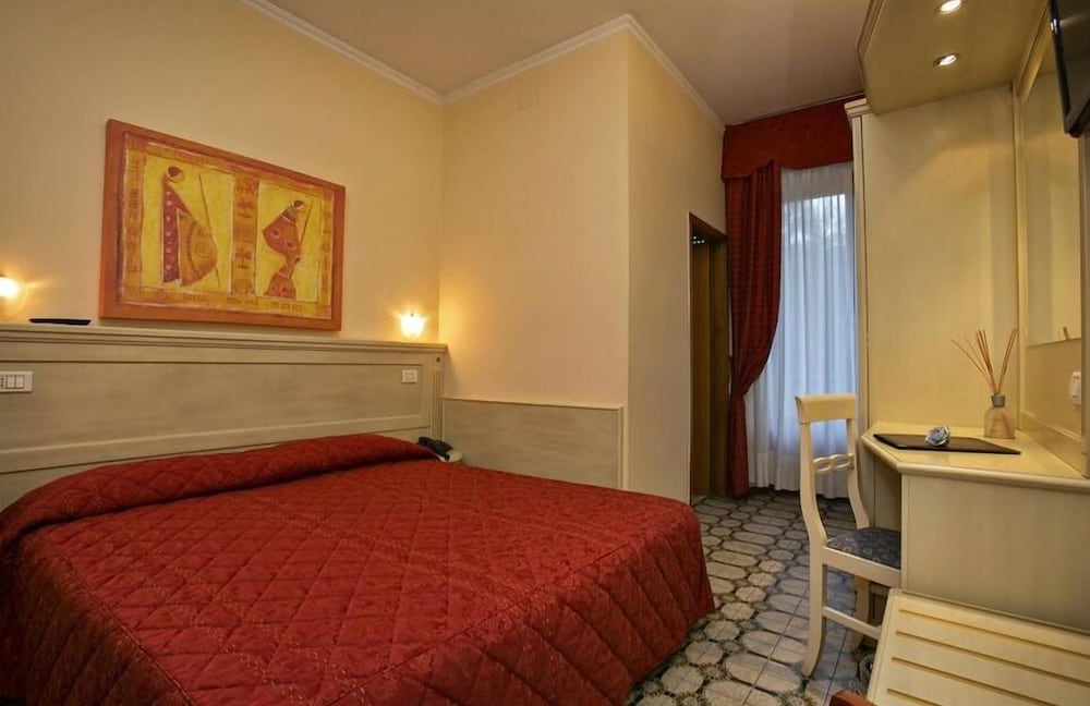 Hotel Lo Squalo 8/41