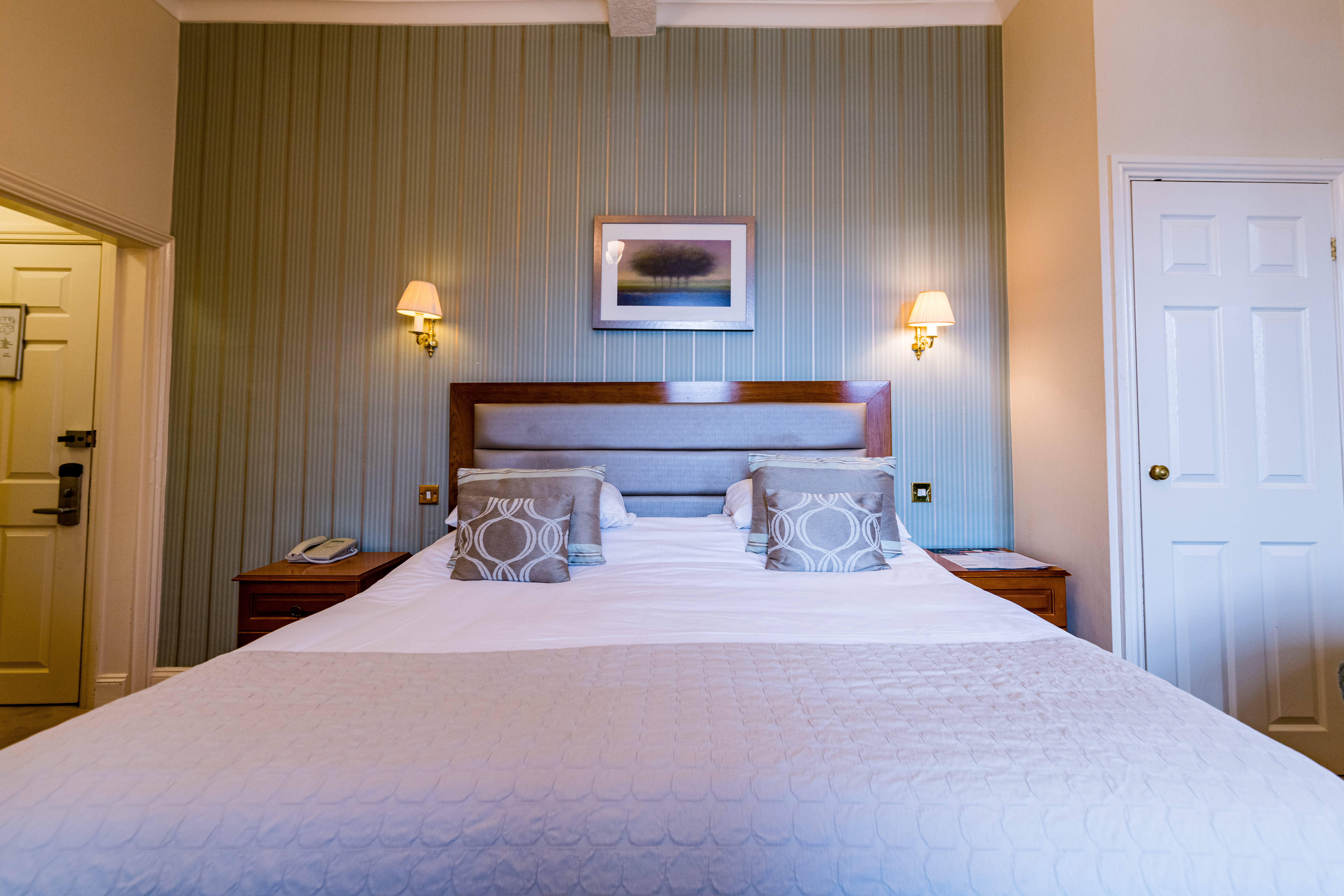The George Hotel 13/50