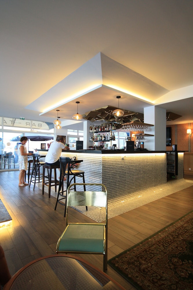 La Pietra Hotel Restaurant 37/50