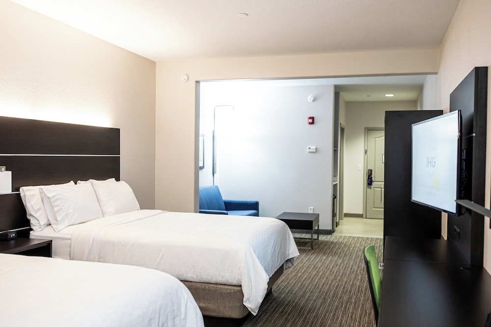 Holiday Inn Express Hotel and Suites Greenville 31/64