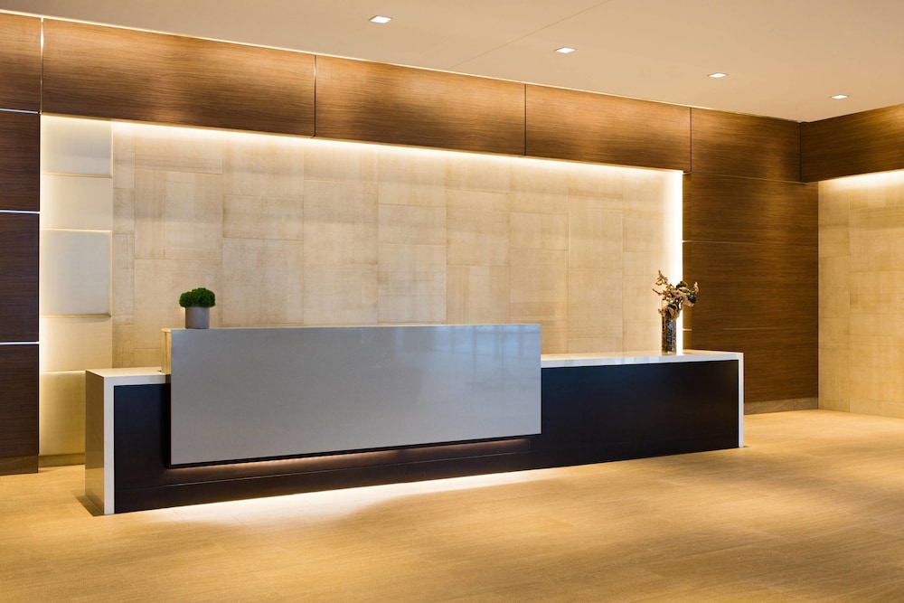 Ac Hotel By Marriott Cincinnati At Liberty Center 5/50