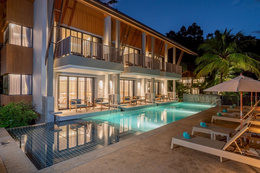 Khaolak Wanaburee Resort 7/73